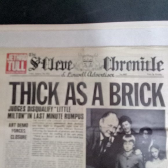 Framed Jethro Tull Thick As A Brick LP St Cleve Chronicle Newspaper Bundle - Picture 8 of 8